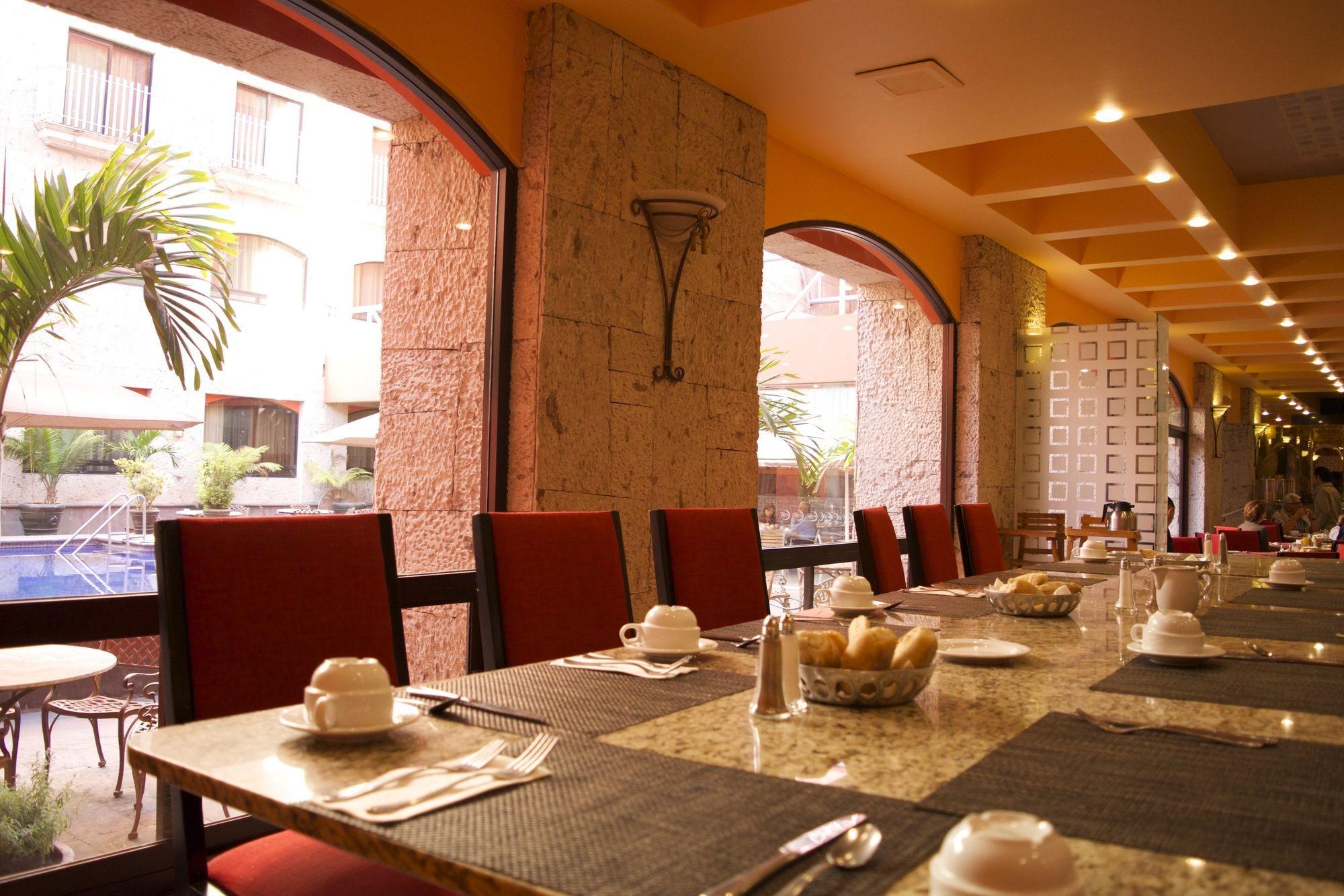 Hotel Celta Zapopan Eksteriør bilde